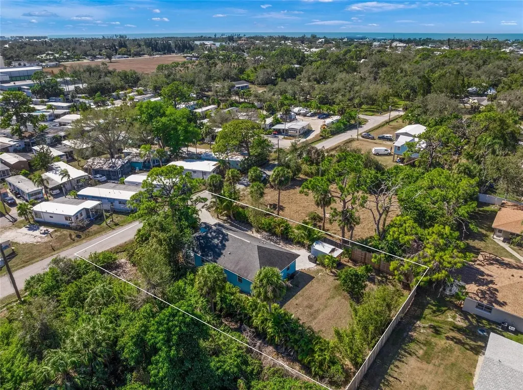 116 Avenida La Palma Nokomis FL 34275