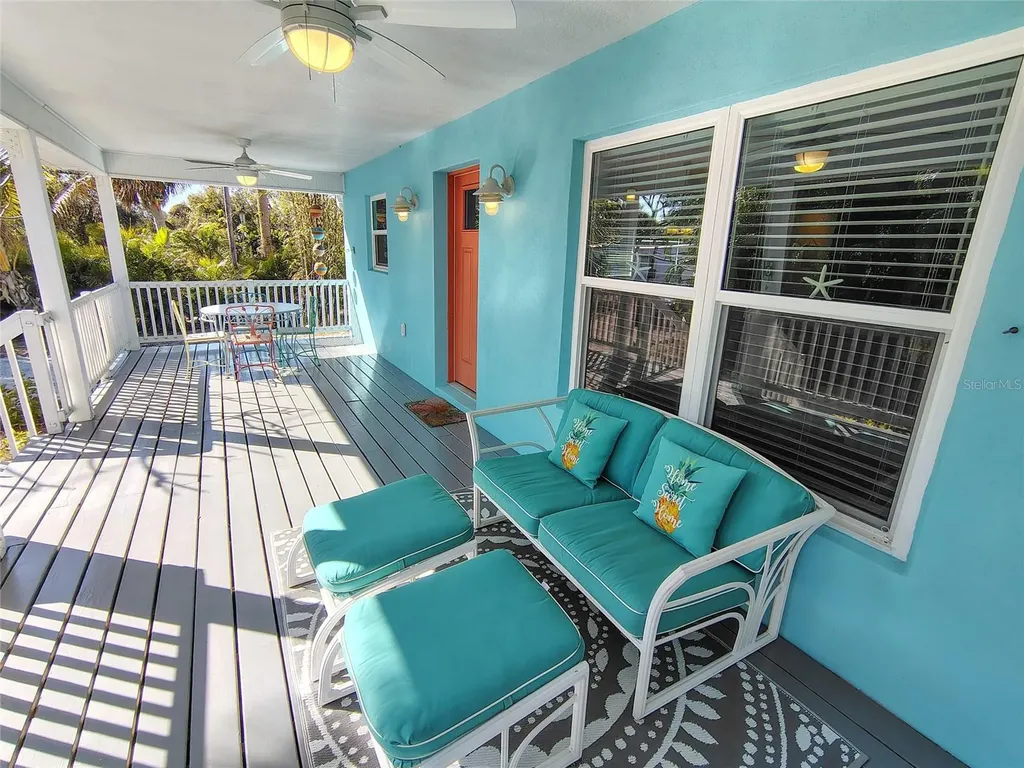 116 Avenida La Palma Nokomis FL 34275