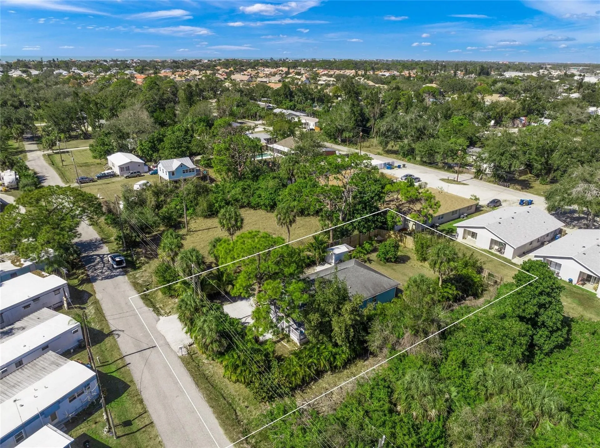 116 Avenida La Palma Nokomis FL 34275