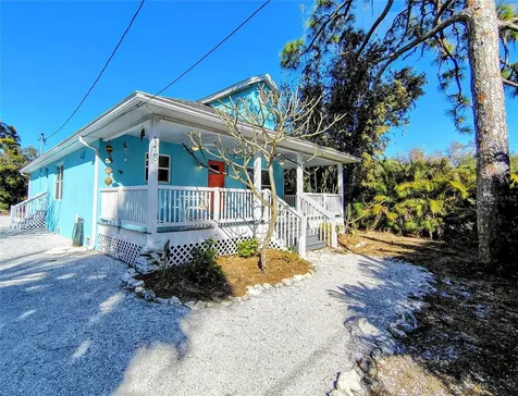 116 Avenida La Palma Nokomis FL 34275