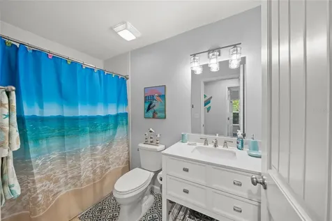 116 Avenida La Palma Nokomis FL 34275