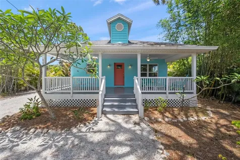 116 Avenida La Palma Nokomis FL 34275