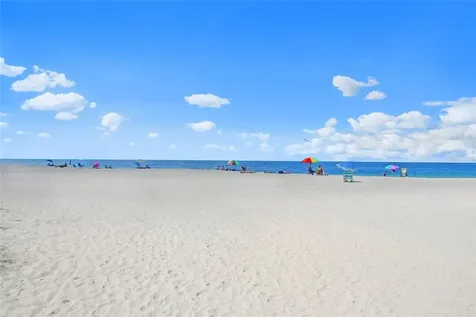 116 Avenida La Palma Nokomis FL 34275