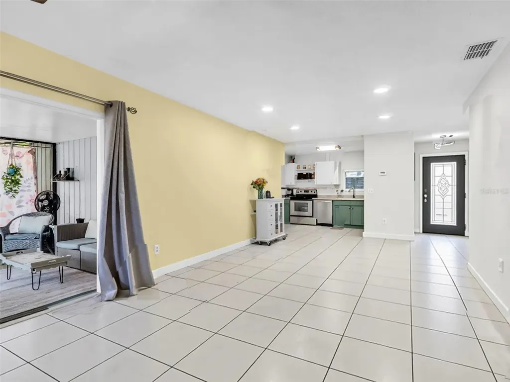 2056 Red Cedar Lane E Clearwater FL 33763