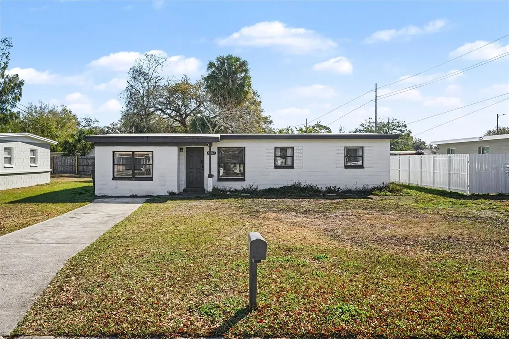 4928 S 82nd Street Tampa FL 33619