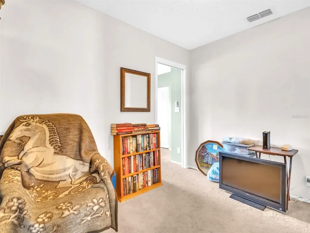 811 Helmsman Way Palm Harbor FL 34685