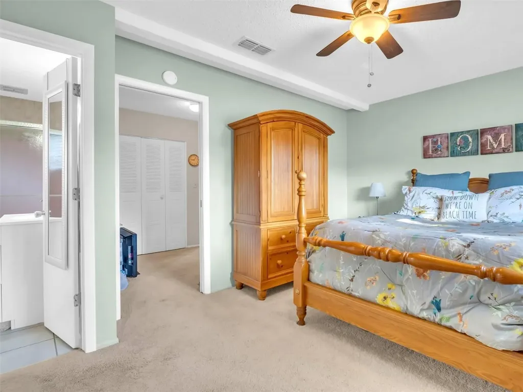 811 Helmsman Way Palm Harbor FL 34685