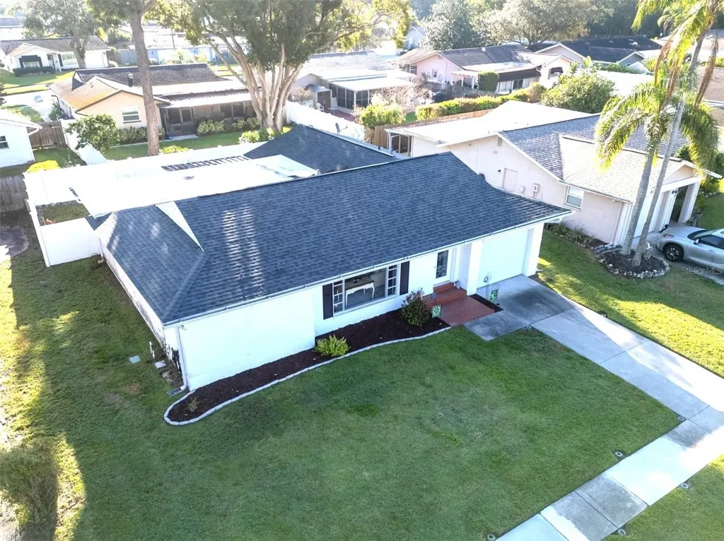 811 Helmsman Way Palm Harbor FL 34685