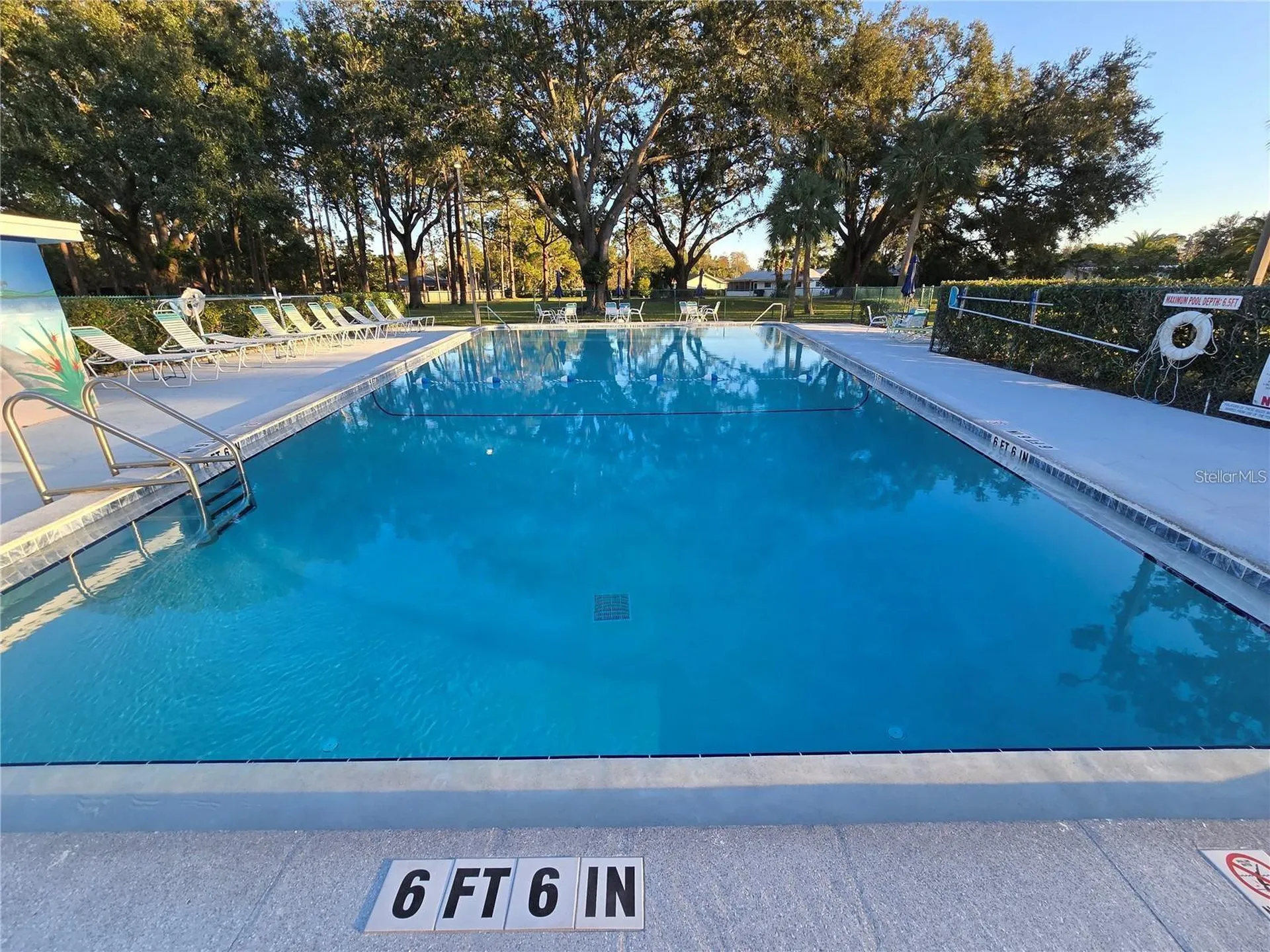 811 Helmsman Way Palm Harbor FL 34685