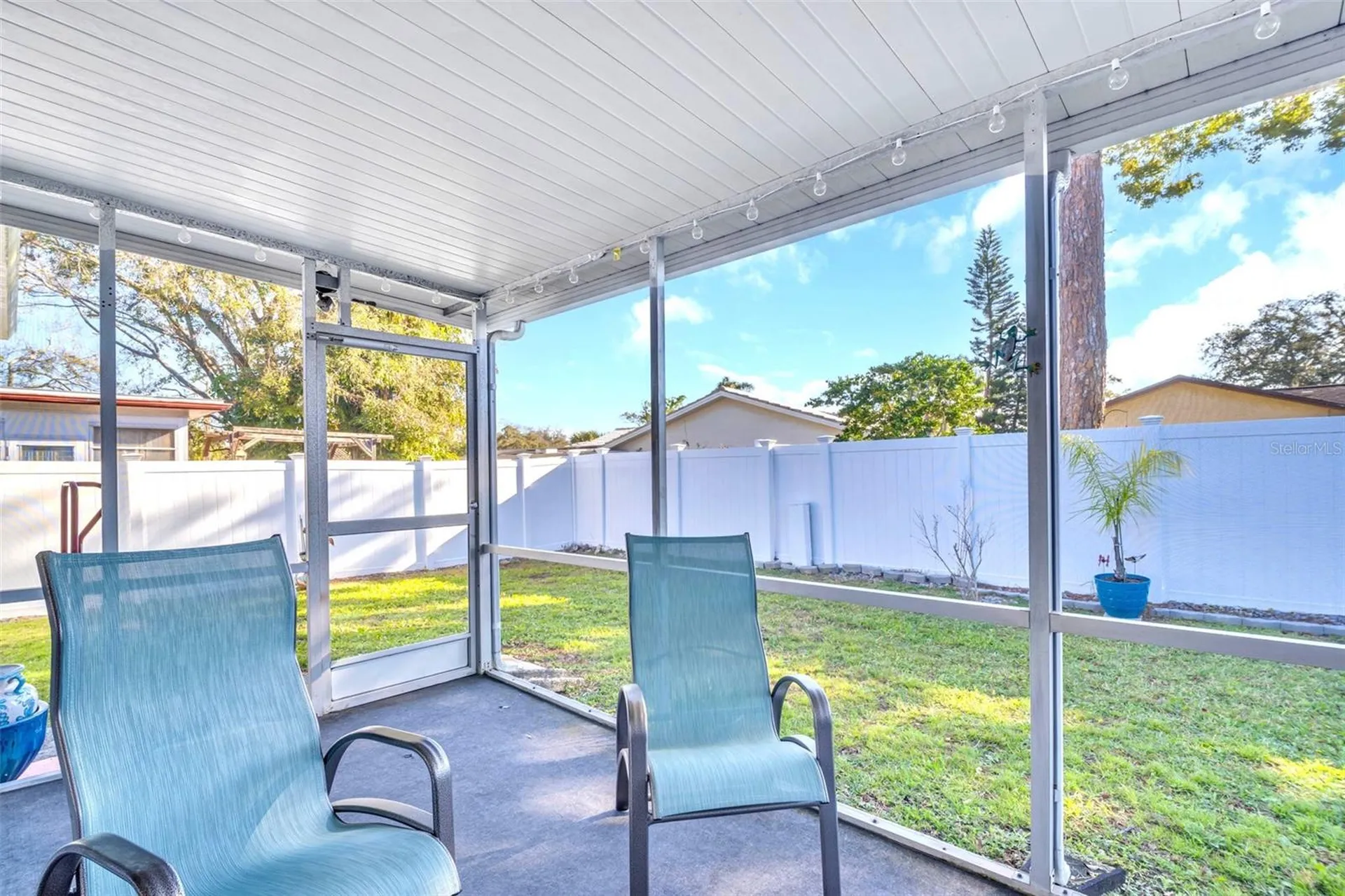 811 Helmsman Way Palm Harbor FL 34685