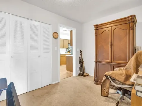811 Helmsman Way Palm Harbor FL 34685