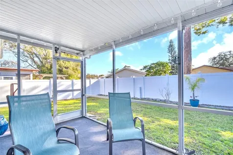 811 Helmsman Way Palm Harbor FL 34685