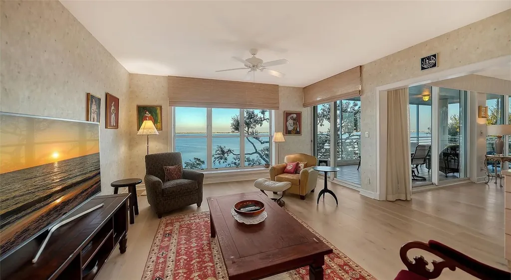 2450 Harbourside Drive Longboat Key FL 34228