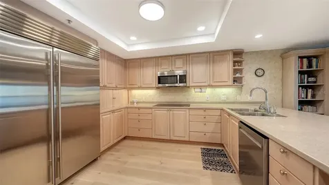 2450 Harbourside Drive Longboat Key FL 34228