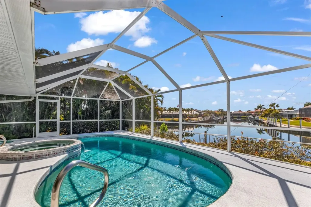 155 Crescent Drive Punta Gorda FL 33950