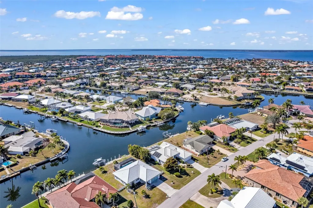 155 Crescent Drive Punta Gorda FL 33950