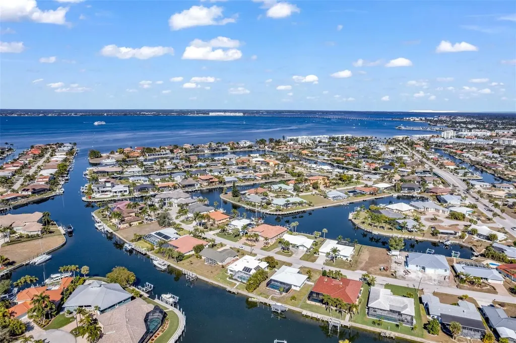 155 Crescent Drive Punta Gorda FL 33950
