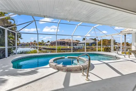 155 Crescent Drive Punta Gorda FL 33950
