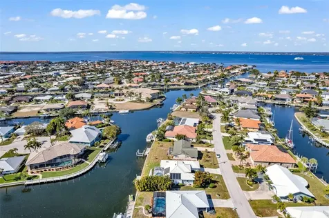 155 Crescent Drive Punta Gorda FL 33950
