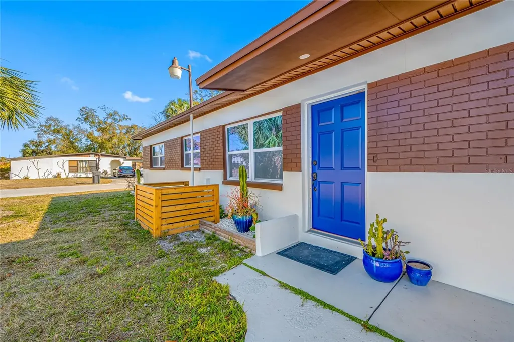 4931 Halifax Drive Tampa FL 33615