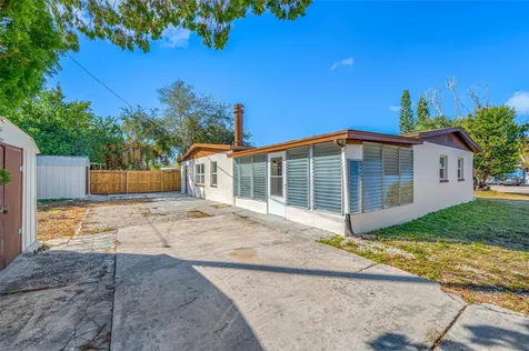 4931 Halifax Drive Tampa FL 33615