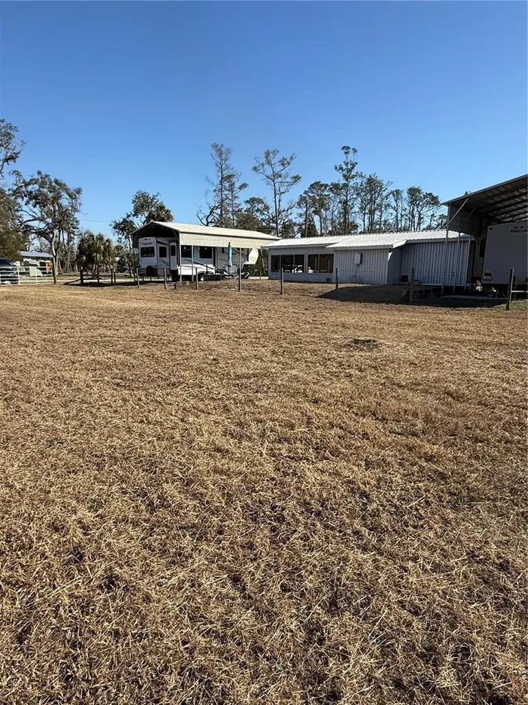 507 4th Street NW Steinhatchee FL 32359