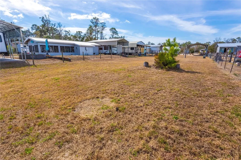 507 4th Street NW Steinhatchee FL 32359