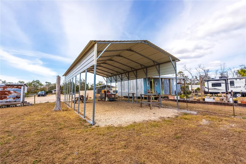 507 4th Street NW Steinhatchee FL 32359