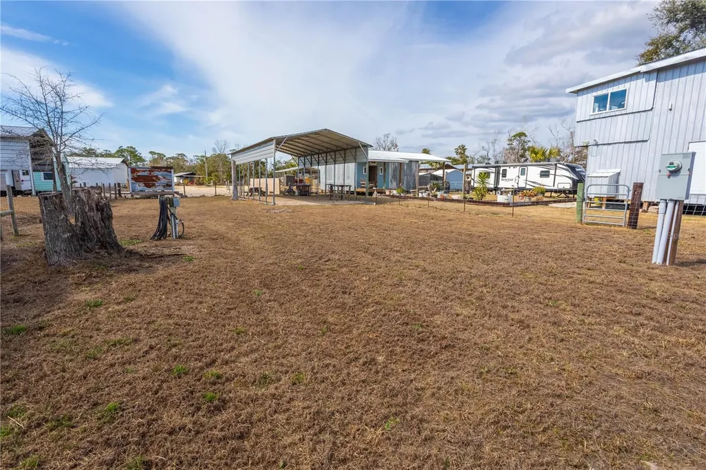 507 4th Street NW Steinhatchee FL 32359