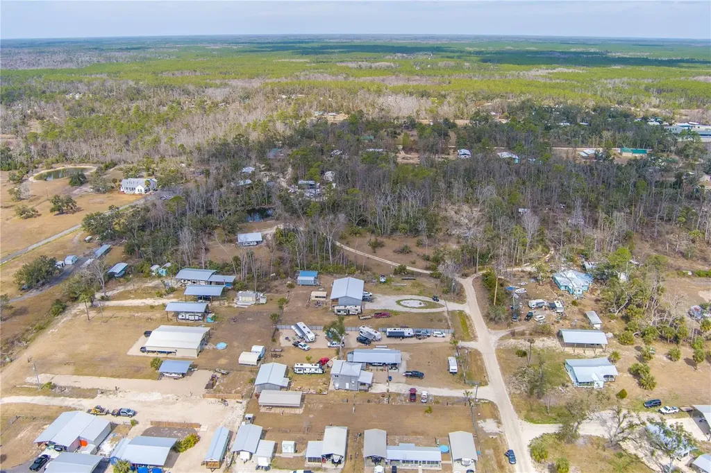 507 4th Street NW Steinhatchee FL 32359
