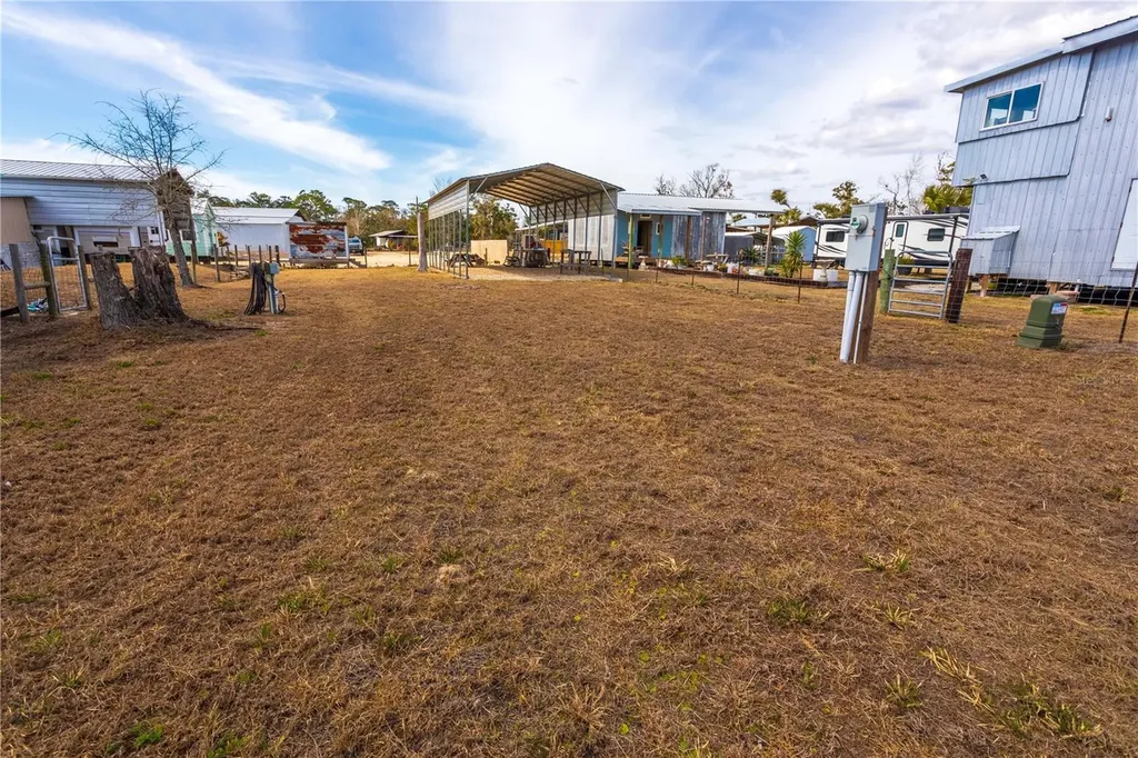 507 4th Street NW Steinhatchee FL 32359
