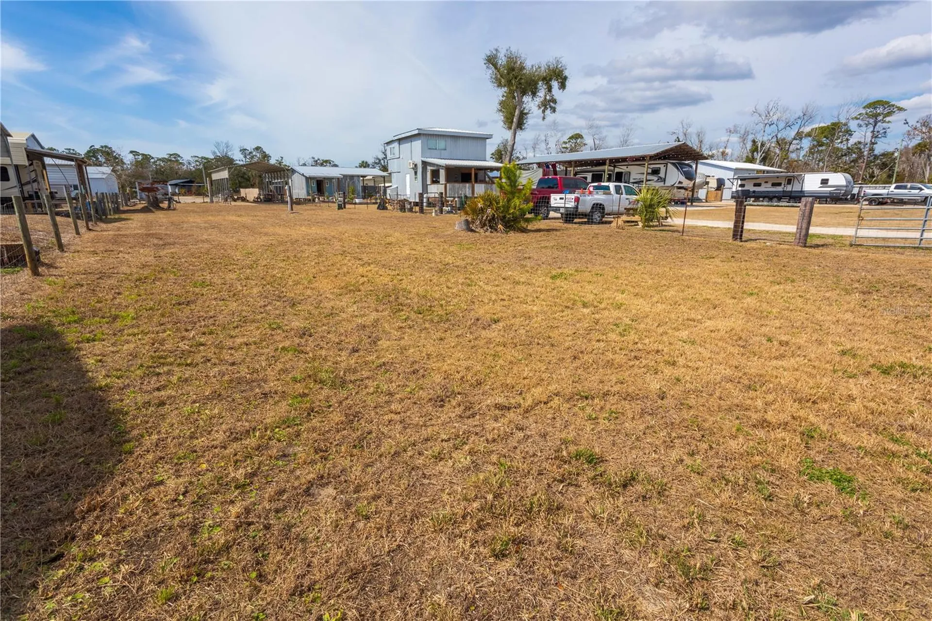 507 4th Street NW Steinhatchee FL 32359