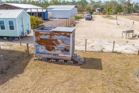 507 4th Street NW Steinhatchee FL 32359
