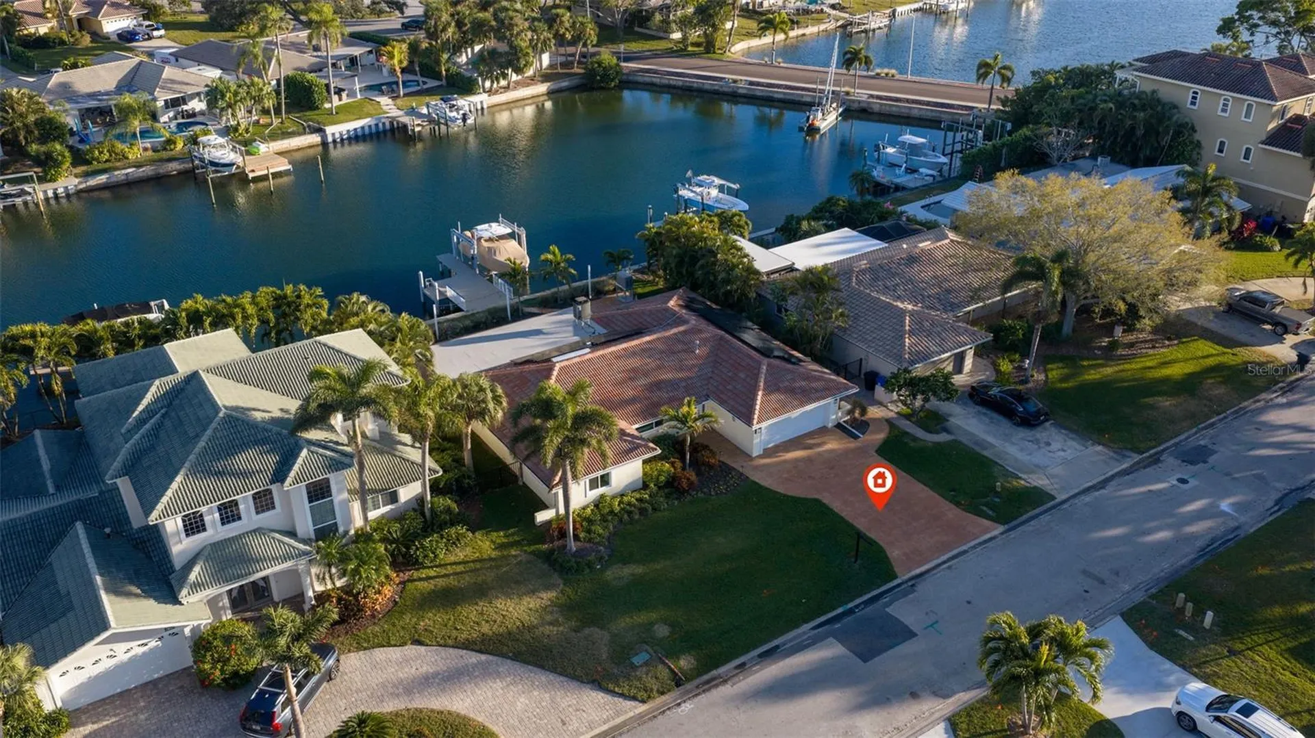 2024 Massachusetts Avenue NE St Petersburg FL 33703