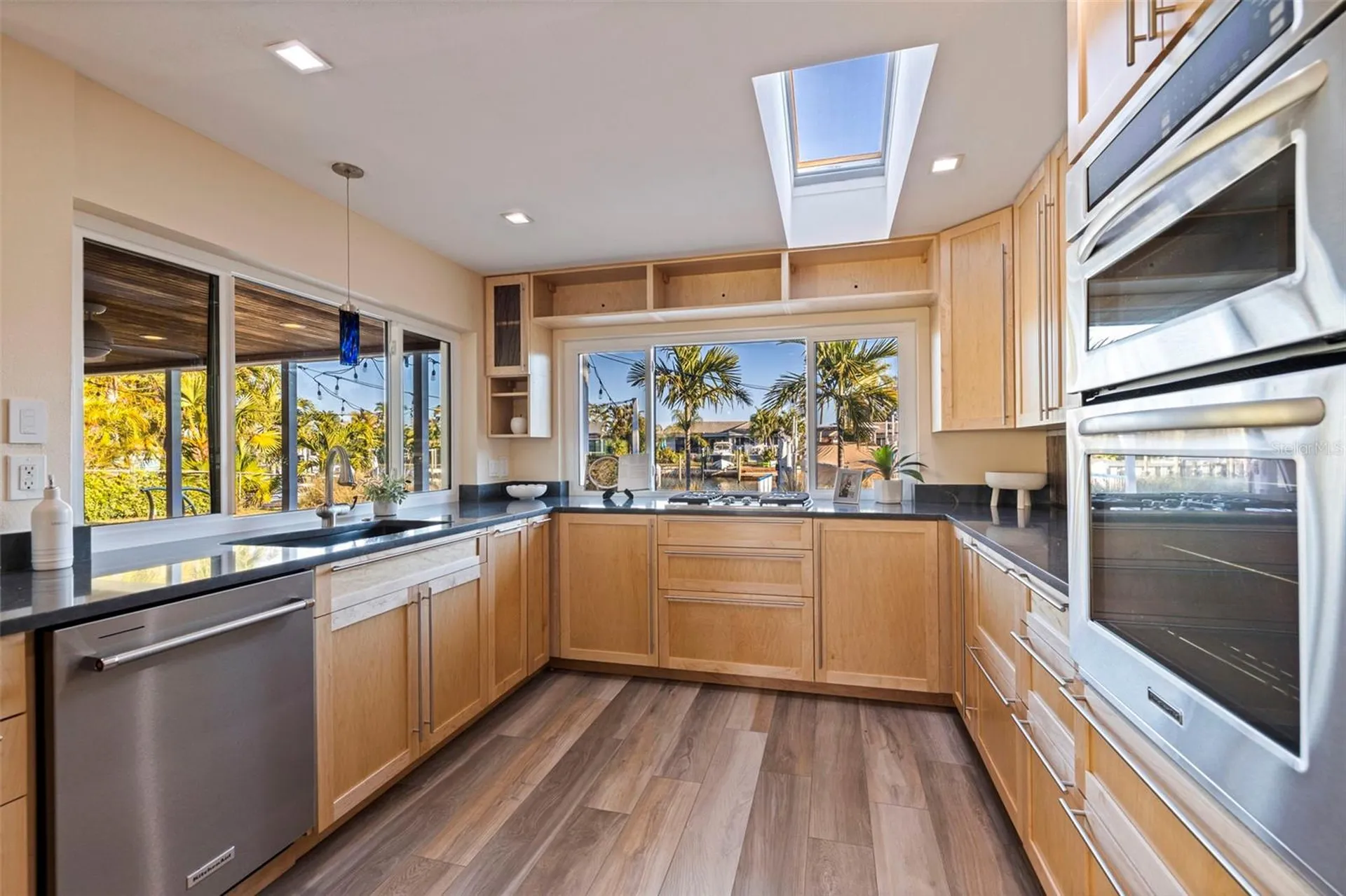 2024 Massachusetts Avenue NE St Petersburg FL 33703