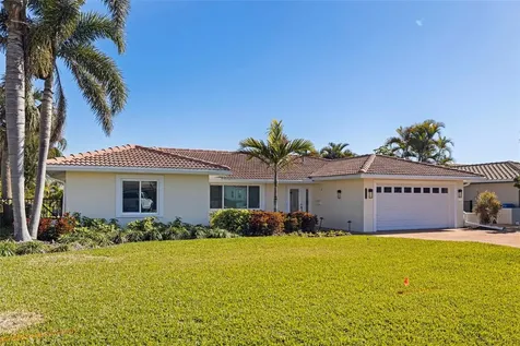 2024 Massachusetts Avenue NE St Petersburg FL 33703