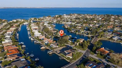 2024 Massachusetts Avenue NE St Petersburg FL 33703