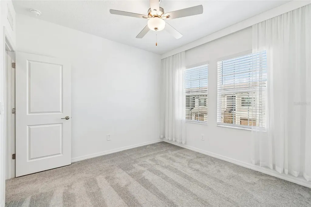 10811 Fowlers Bluff Court Tampa FL 33647