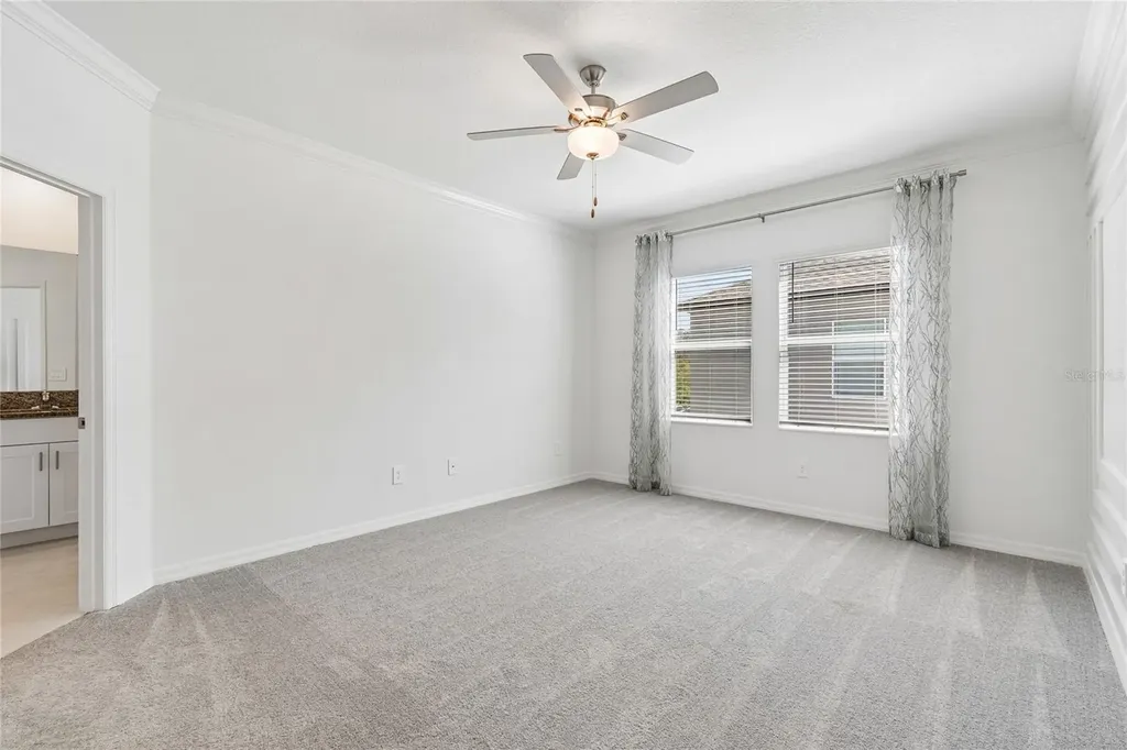 10811 Fowlers Bluff Court Tampa FL 33647