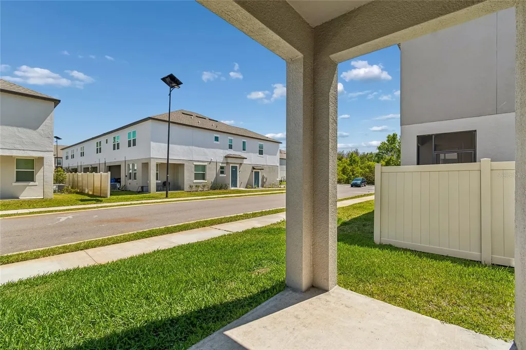 10811 Fowlers Bluff Court Tampa FL 33647