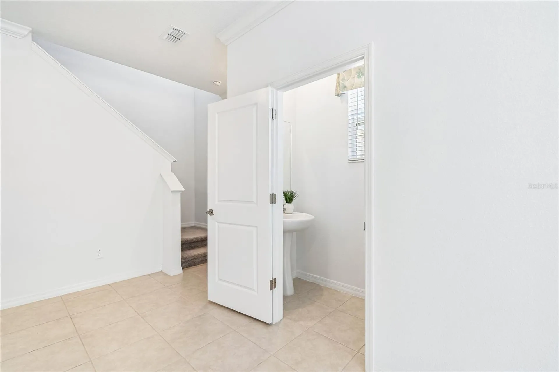 10811 Fowlers Bluff Court Tampa FL 33647