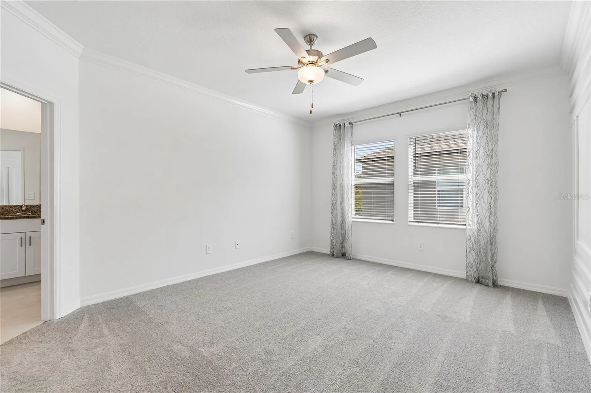 10811 Fowlers Bluff Court Tampa FL 33647