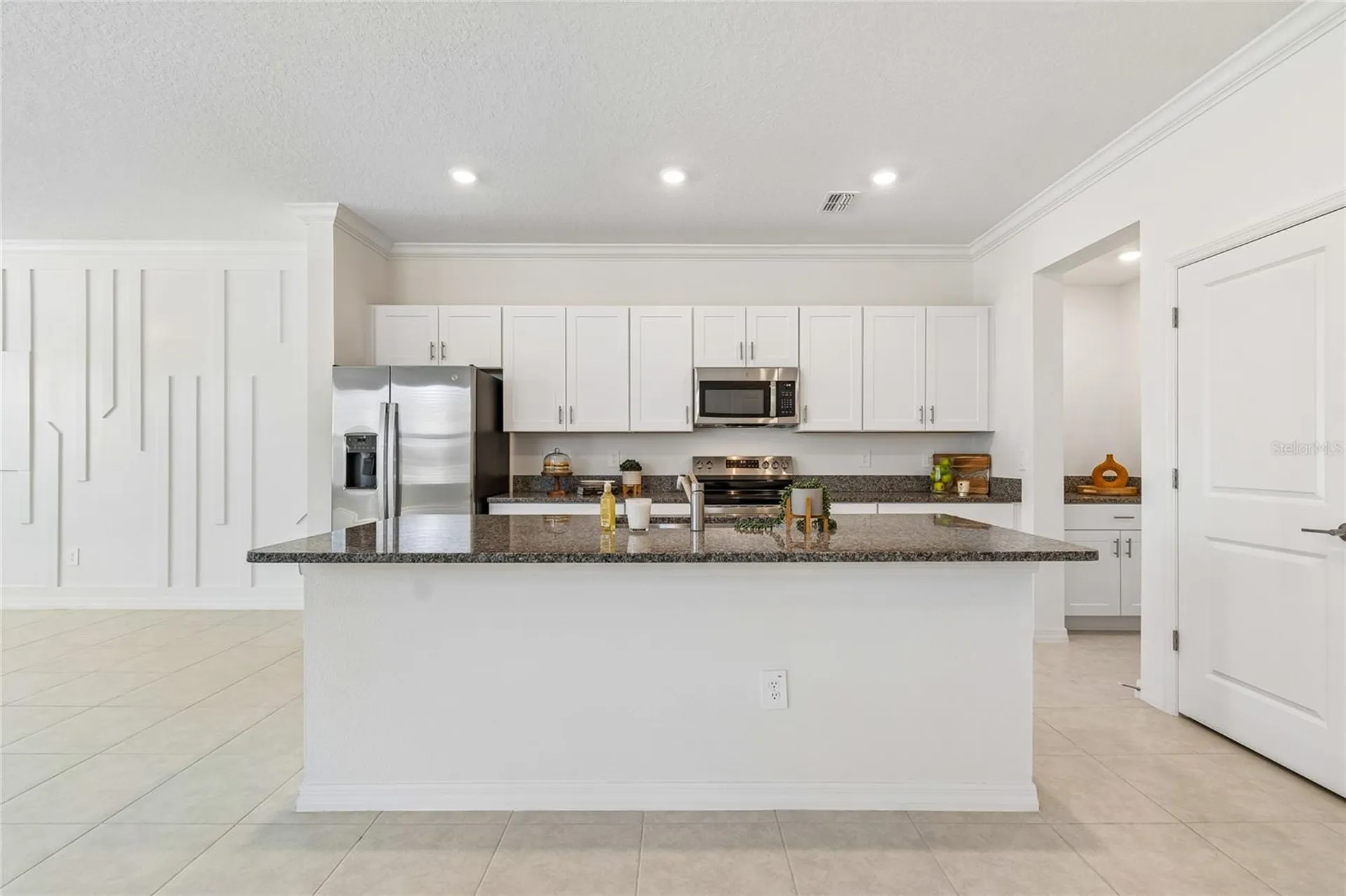 10811 Fowlers Bluff Court Tampa FL 33647