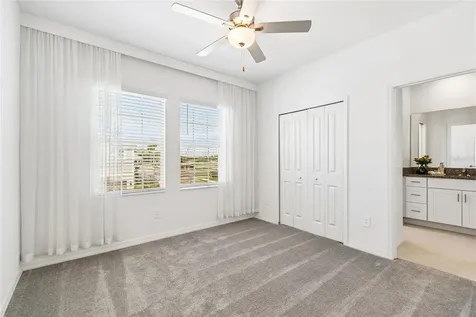 10811 Fowlers Bluff Court Tampa FL 33647