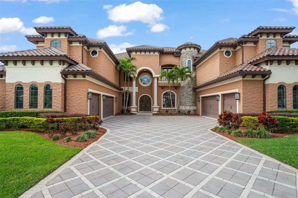 5745 Emerington Crescent Orlando FL 32819