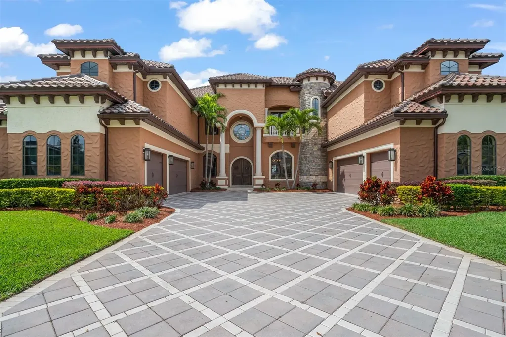 5745 Emerington Crescent Orlando FL 32819