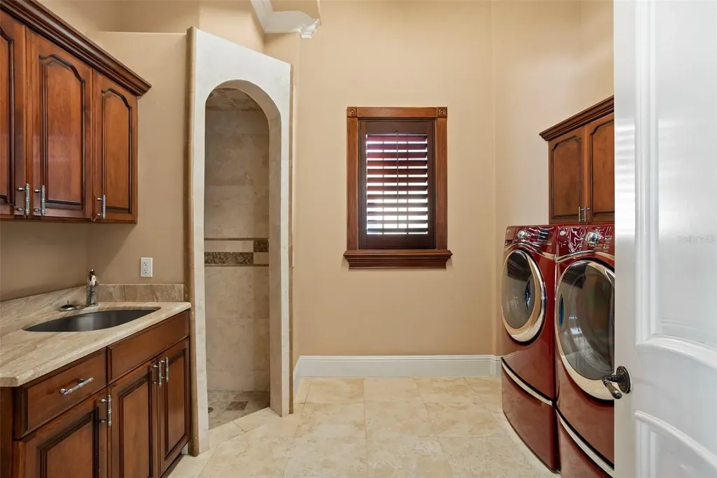 5745 Emerington Crescent Orlando FL 32819