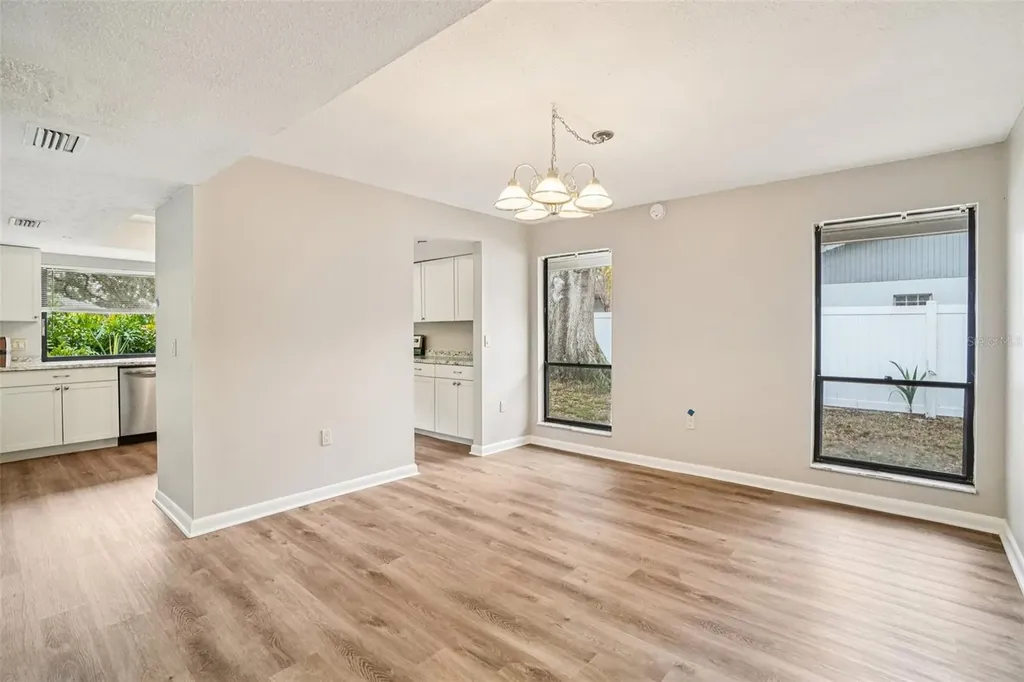 4218 Water Oaks Lane Tampa FL 33618