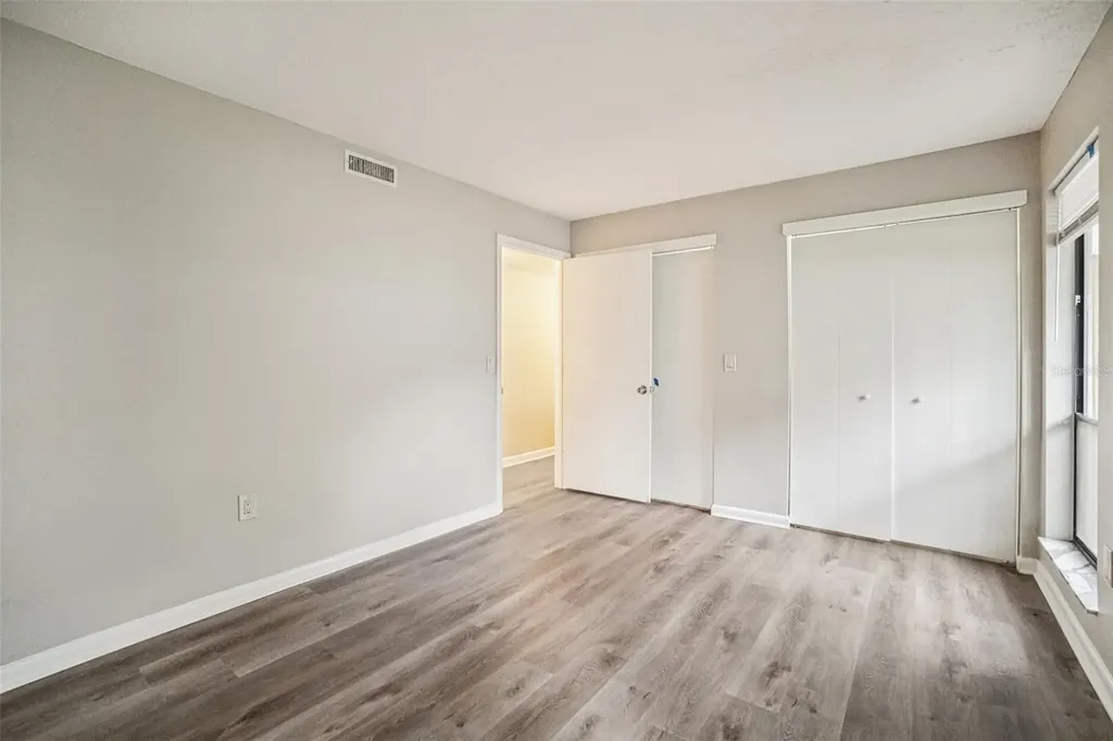 4218 Water Oaks Lane Tampa FL 33618