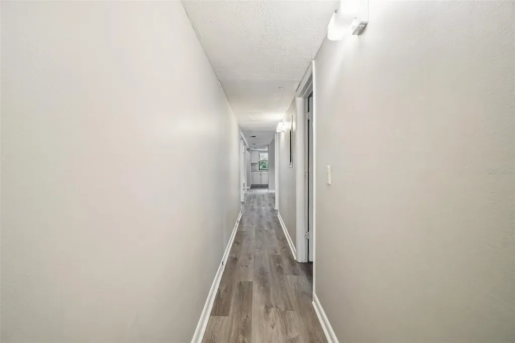 4218 Water Oaks Lane Tampa FL 33618